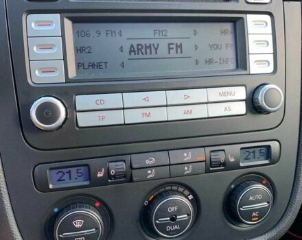 Черный Фольксваген Гольф, объемом двигателя 1.4 л и пробегом 189 тыс. км за 6500 $, фото 16 на Automoto.ua