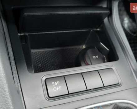 Черный Фольксваген Гольф, объемом двигателя 1.6 л и пробегом 237 тыс. км за 6500 $, фото 39 на Automoto.ua