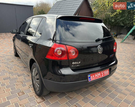 Черный Фольксваген Гольф, объемом двигателя 1.4 л и пробегом 246 тыс. км за 5600 $, фото 4 на Automoto.ua