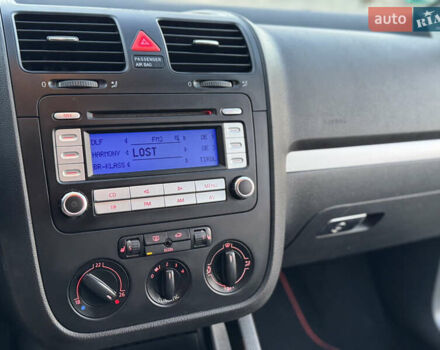 Черный Фольксваген Гольф, объемом двигателя 0 л и пробегом 269 тыс. км за 5500 $, фото 24 на Automoto.ua