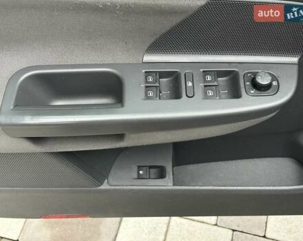 Черный Фольксваген Гольф, объемом двигателя 1.6 л и пробегом 196 тыс. км за 6200 $, фото 20 на Automoto.ua