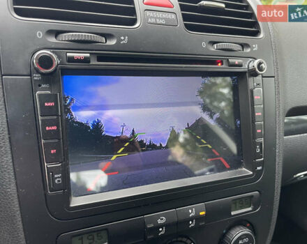 Черный Фольксваген Гольф, объемом двигателя 1.4 л и пробегом 217 тыс. км за 7750 $, фото 11 на Automoto.ua