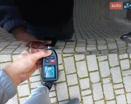 Черный Фольксваген Гольф, объемом двигателя 1.6 л и пробегом 200 тыс. км за 5650 $, фото 34 на Automoto.ua