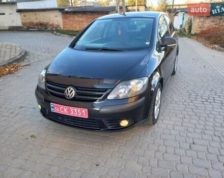 Черный Фольксваген Гольф, объемом двигателя 1.6 л и пробегом 200 тыс. км за 5650 $, фото 7 на Automoto.ua