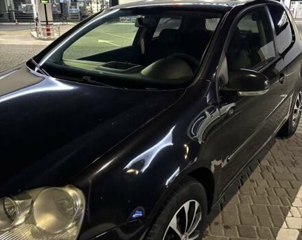 Черный Фольксваген Гольф, объемом двигателя 1.39 л и пробегом 193 тыс. км за 4700 $, фото 2 на Automoto.ua