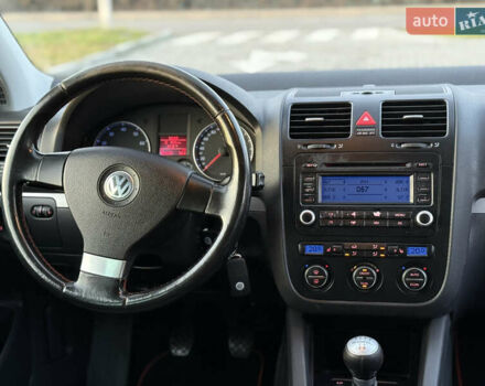 Чорний Фольксваген Гольф, об'ємом двигуна 1.6 л та пробігом 169 тис. км за 5999 $, фото 73 на Automoto.ua