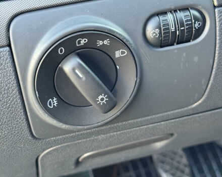 Черный Фольксваген Гольф, объемом двигателя 1.6 л и пробегом 260 тыс. км за 6100 $, фото 25 на Automoto.ua