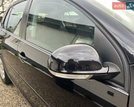 Черный Фольксваген Гольф, объемом двигателя 1.6 л и пробегом 253 тыс. км за 6250 $, фото 50 на Automoto.ua