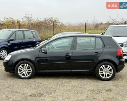 Черный Фольксваген Гольф, объемом двигателя 1.4 л и пробегом 189 тыс. км за 5650 $, фото 4 на Automoto.ua