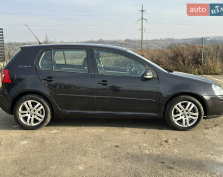 Черный Фольксваген Гольф, объемом двигателя 1.6 л и пробегом 227 тыс. км за 6299 $, фото 7 на Automoto.ua