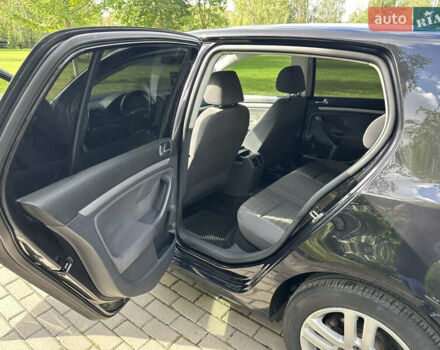 Чорний Фольксваген Гольф, об'ємом двигуна 1.6 л та пробігом 296 тис. км за 6499 $, фото 17 на Automoto.ua