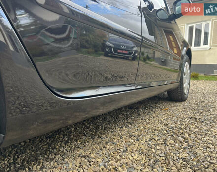 Черный Фольксваген Гольф, объемом двигателя 1.6 л и пробегом 253 тыс. км за 6250 $, фото 43 на Automoto.ua