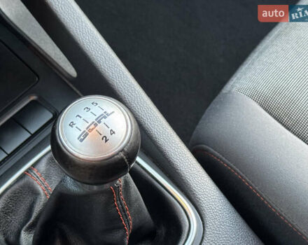 Черный Фольксваген Гольф, объемом двигателя 0 л и пробегом 269 тыс. км за 5500 $, фото 25 на Automoto.ua