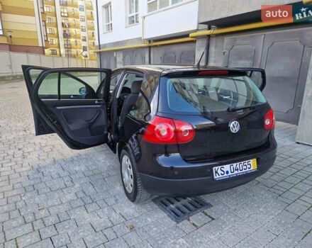 Черный Фольксваген Гольф, объемом двигателя 1.6 л и пробегом 255 тыс. км за 5950 $, фото 33 на Automoto.ua