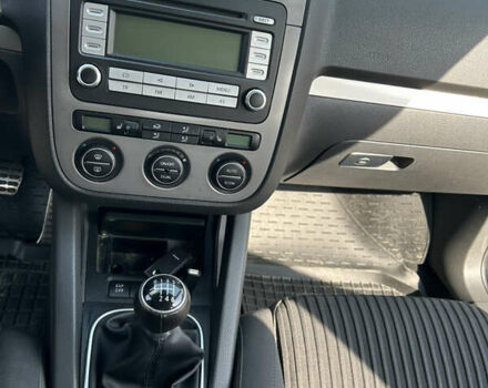 Чорний Фольксваген Гольф, об'ємом двигуна 1.4 л та пробігом 283 тис. км за 5500 $, фото 17 на Automoto.ua