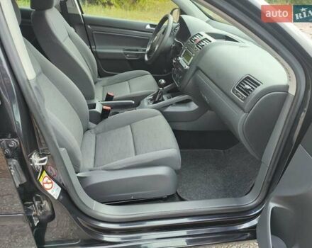 Фольксваген Гольф 2007 у Ямпіль на Automoto.ua Чорний Фольксваген Гольф, об'ємом двигуна 1.6 л та пробігом 189 тис. км за 6199 $, фото 12 на Automoto.ua