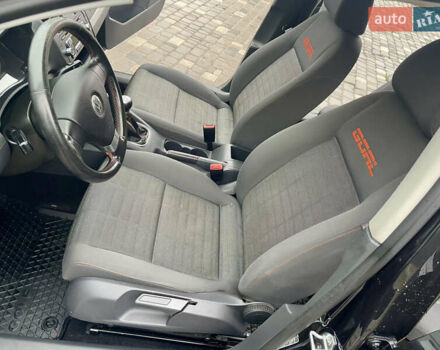 Чорний Фольксваген Гольф, об'ємом двигуна 1.6 л та пробігом 197 тис. км за 5850 $, фото 25 на Automoto.ua