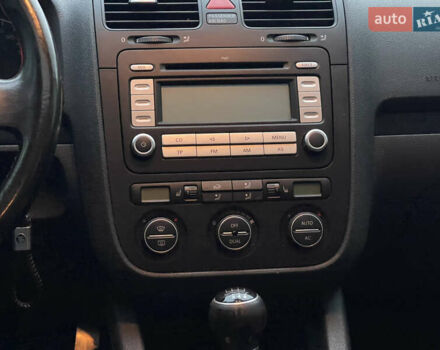 Чорний Фольксваген Гольф, об'ємом двигуна 1.4 л та пробігом 170 тис. км за 6250 $, фото 29 на Automoto.ua