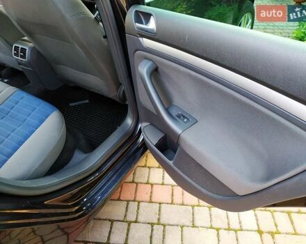 Черный Фольксваген Гольф, объемом двигателя 0 л и пробегом 206 тыс. км за 6400 $, фото 36 на Automoto.ua