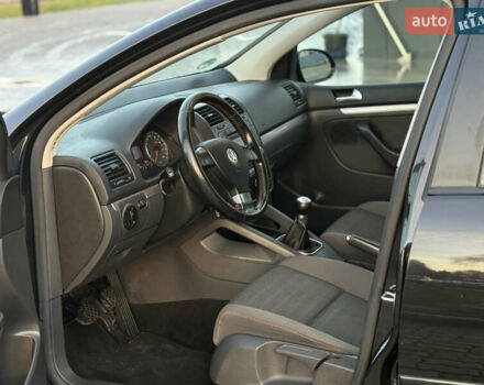 Чорний Фольксваген Гольф, об'ємом двигуна 1.6 л та пробігом 169 тис. км за 5999 $, фото 50 на Automoto.ua