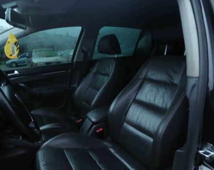 Черный Фольксваген Гольф, объемом двигателя 1.4 л и пробегом 182 тыс. км за 5600 $, фото 7 на Automoto.ua