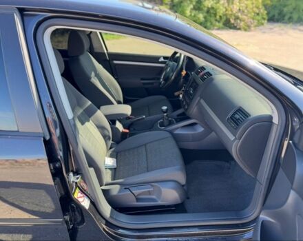 Черный Фольксваген Гольф, объемом двигателя 1.6 л и пробегом 191 тыс. км за 7900 $, фото 9 на Automoto.ua