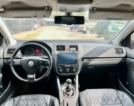 Черный Фольксваген Гольф, объемом двигателя 1.4 л и пробегом 220 тыс. км за 8000 $, фото 11 на Automoto.ua