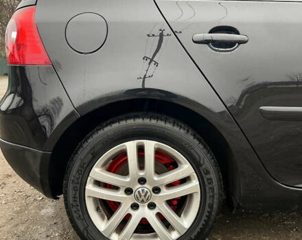 Черный Фольксваген Гольф, объемом двигателя 1.6 л и пробегом 245 тыс. км за 5700 $, фото 31 на Automoto.ua