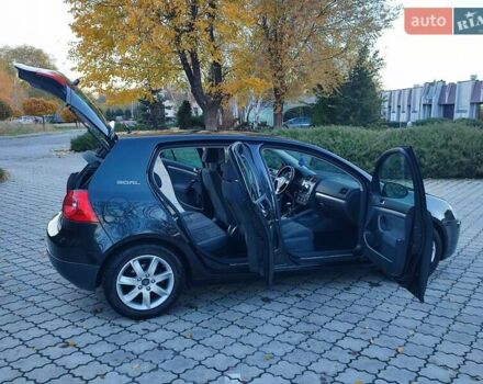 Чорний Фольксваген Гольф, об'ємом двигуна 1.6 л та пробігом 212 тис. км за 6750 $, фото 22 на Automoto.ua