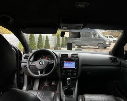 Черный Фольксваген Гольф, объемом двигателя 1.9 л и пробегом 310 тыс. км за 6800 $, фото 6 на Automoto.ua