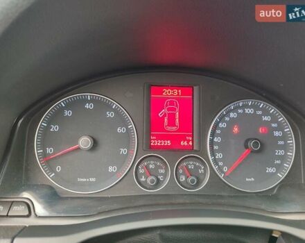 Чорний Фольксваген Гольф, об'ємом двигуна 1.6 л та пробігом 232 тис. км за 5999 $, фото 10 на Automoto.ua
