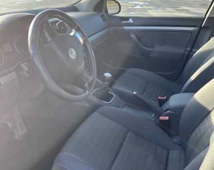 Черный Фольксваген Гольф, объемом двигателя 1.6 л и пробегом 195 тыс. км за 6000 $, фото 11 на Automoto.ua