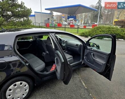 Чорний Фольксваген Гольф, об'ємом двигуна 1.6 л та пробігом 230 тис. км за 6450 $, фото 83 на Automoto.ua