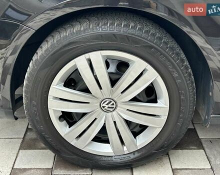 Черный Фольксваген Гольф, объемом двигателя 1.6 л и пробегом 196 тыс. км за 6200 $, фото 17 на Automoto.ua