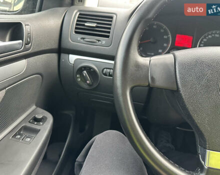 Чорний Фольксваген Гольф, об'ємом двигуна 1.6 л та пробігом 187 тис. км за 6300 $, фото 35 на Automoto.ua