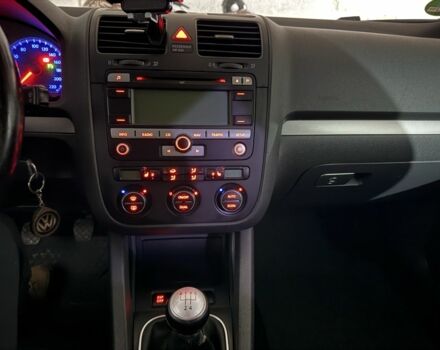 Фольксваген Гольф 2007 у Шостке на Automoto.ua Чорний Фольксваген Гольф, об'ємом двигуна 1.4 л та пробігом 220 тис. км за 5200 $, фото 13 на Automoto.ua