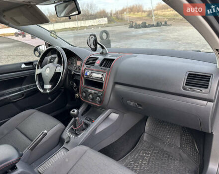 Чорний Фольксваген Гольф, об'ємом двигуна 1.6 л та пробігом 329 тис. км за 4350 $, фото 15 на Automoto.ua