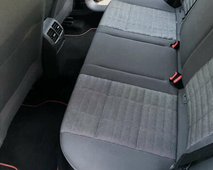 Черный Фольксваген Гольф, объемом двигателя 1.6 л и пробегом 185 тыс. км за 6600 $, фото 8 на Automoto.ua