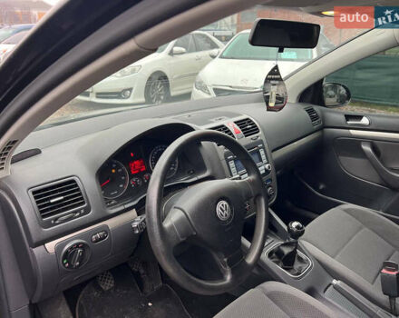 Чорний Фольксваген Гольф, об'ємом двигуна 1.6 л та пробігом 224 тис. км за 6550 $, фото 12 на Automoto.ua