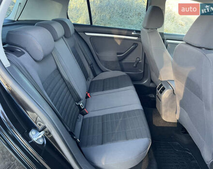 Чорний Фольксваген Гольф, об'ємом двигуна 1.4 л та пробігом 182 тис. км за 5850 $, фото 25 на Automoto.ua