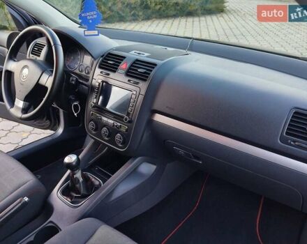 Чорний Фольксваген Гольф, об'ємом двигуна 1.6 л та пробігом 212 тис. км за 6750 $, фото 39 на Automoto.ua