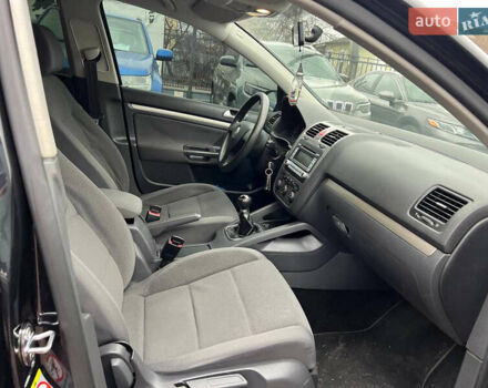 Чорний Фольксваген Гольф, об'ємом двигуна 1.6 л та пробігом 224 тис. км за 6550 $, фото 15 на Automoto.ua