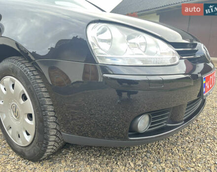 Черный Фольксваген Гольф, объемом двигателя 1.6 л и пробегом 253 тыс. км за 6250 $, фото 30 на Automoto.ua