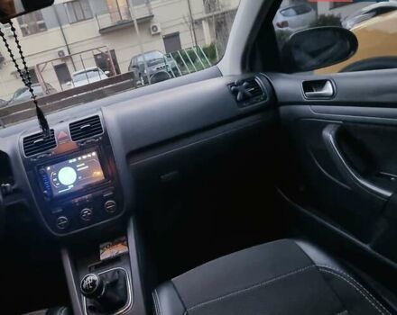 Чорний Фольксваген Гольф, об'ємом двигуна 1.6 л та пробігом 184 тис. км за 5500 $, фото 12 на Automoto.ua