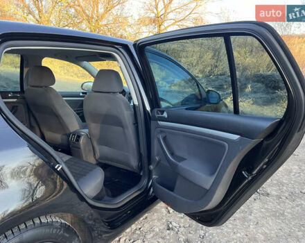 Чорний Фольксваген Гольф, об'ємом двигуна 1.4 л та пробігом 182 тис. км за 5850 $, фото 26 на Automoto.ua