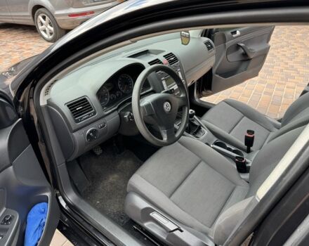 Черный Фольксваген Гольф, объемом двигателя 1.4 л и пробегом 246 тыс. км за 5600 $, фото 10 на Automoto.ua