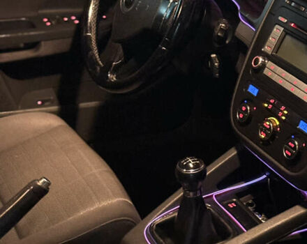 Черный Фольксваген Гольф, объемом двигателя 1.9 л и пробегом 190 тыс. км за 7200 $, фото 7 на Automoto.ua