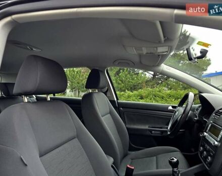 Чорний Фольксваген Гольф, об'ємом двигуна 1.6 л та пробігом 230 тис. км за 6450 $, фото 66 на Automoto.ua