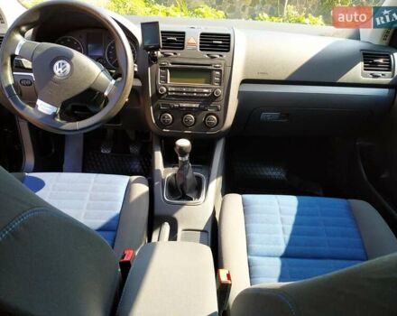 Черный Фольксваген Гольф, объемом двигателя 0 л и пробегом 206 тыс. км за 6400 $, фото 29 на Automoto.ua