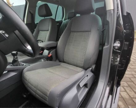 Черный Фольксваген Гольф, объемом двигателя 1.6 л и пробегом 237 тыс. км за 6350 $, фото 8 на Automoto.ua